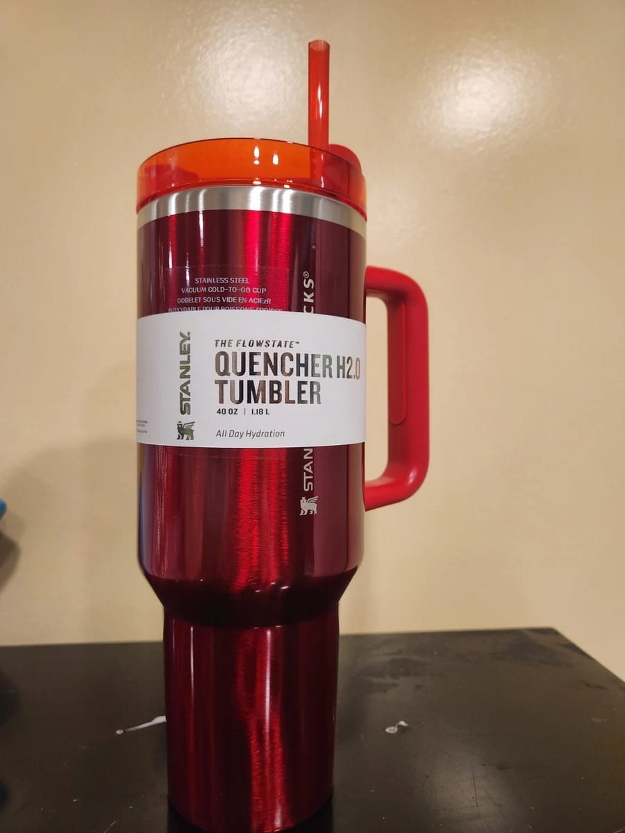 Stanley x Starbucks Holiday Red 40 oz Tumbler – 2023 Limited Edition