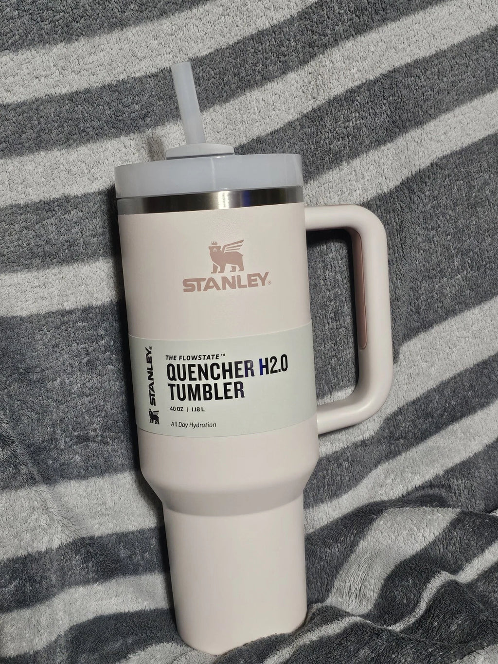 Stanley Quencher H2.0 FlowState 40 oz Tumbler – Rose Quartz 2.0